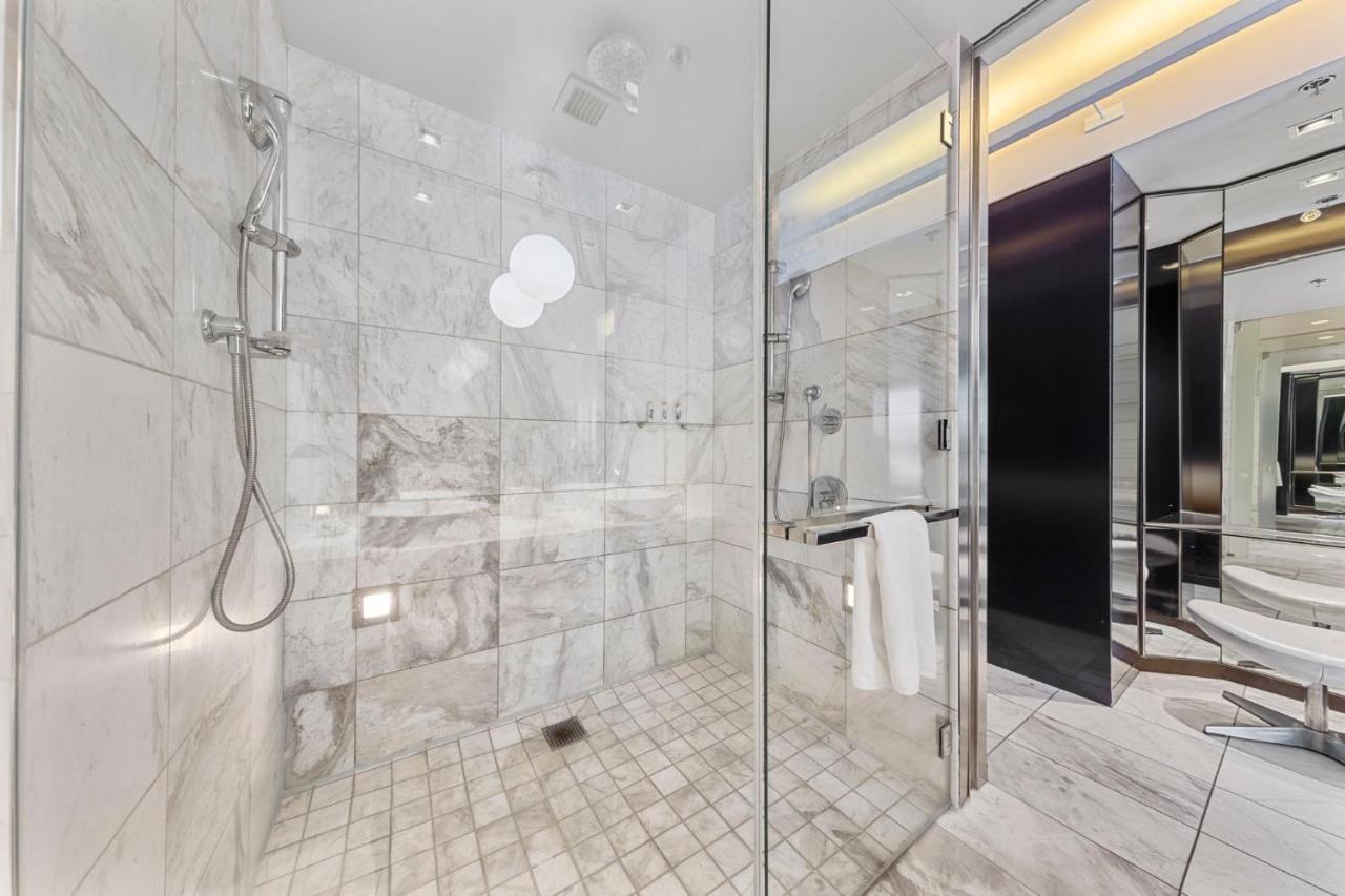 Huge Modern Luxury 17 Floor Panoramic Corner Suite With Open Balcony Las Vegas Eksteriør bilde